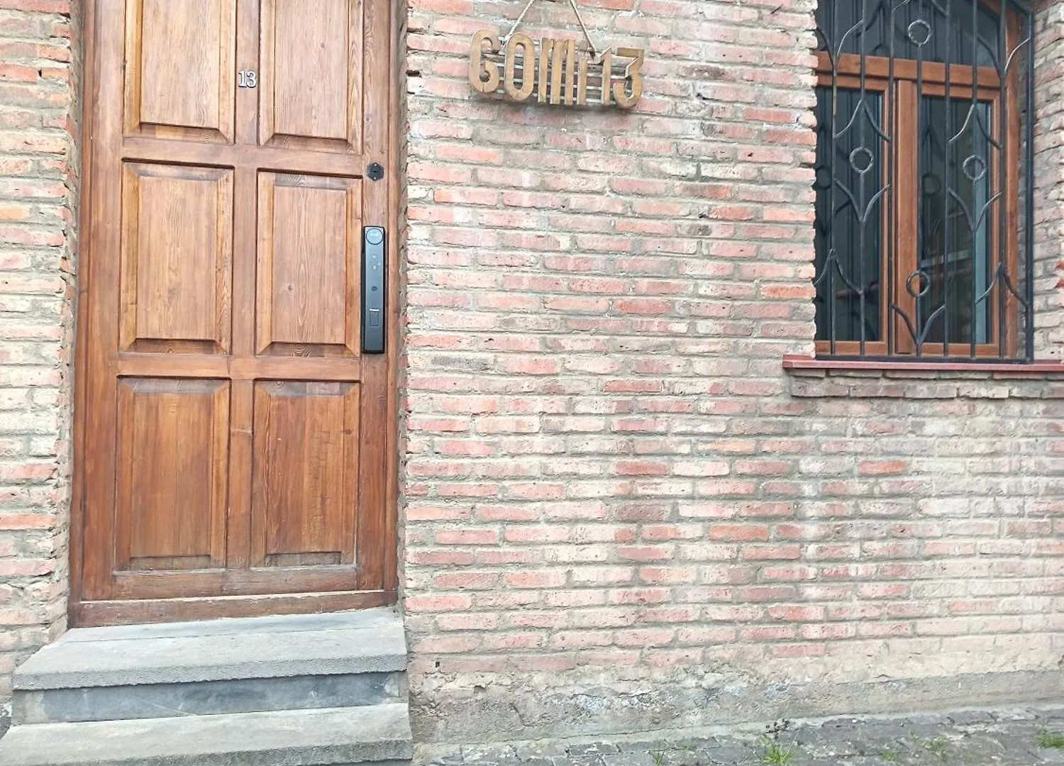 Old Tbilisi Rhymes Apartment
