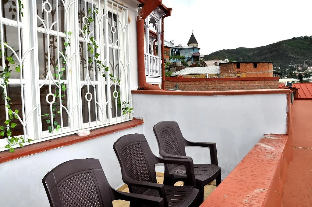 Old Tbilisi Rhymes Apartment